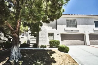 Photo #1: 2215884 Listing