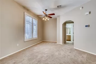 Photo #6: 2215895 Listing 