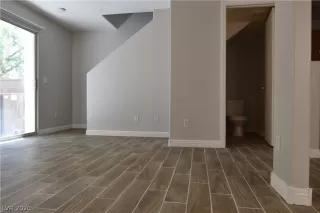 Photo #3: 2215950 Listing 