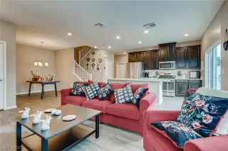 Photo #6: 2215962 Listing 