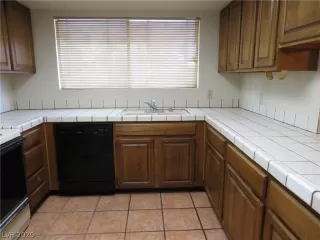 Photo #6: 2216064 Listing 