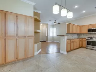 Photo #6: 2216140 Listing