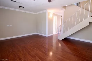 Photo #5: 2216144 Listing 