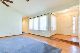 Photo #4: 2216206 Listing