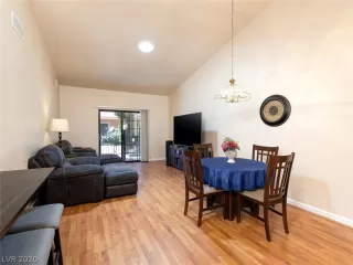 Photo #6: 2216250 Listing