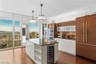 Photo #6: 2216253 Listing