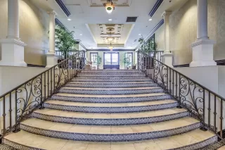 Photo #2: 2216264 Listing