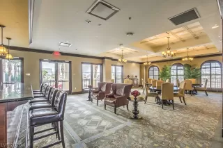 Photo #4: 2216264 Listing