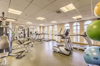 Photo #6: 2216264 Listing