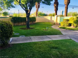 Photo #6: 2216304 Listing