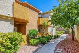 Photo #2: 2216316 Listing 