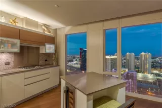 Photo #3: 2216323 Listing 