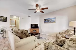 Photo #6: 2216348 Listing