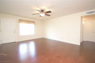 Photo #5: 2216489 Listing