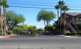 Photo #2: 2216501 Listing