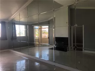 Photo #1: 2216503 Listing