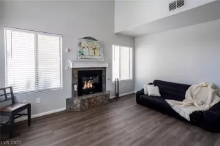 Photo #4: 2216542 Listing 