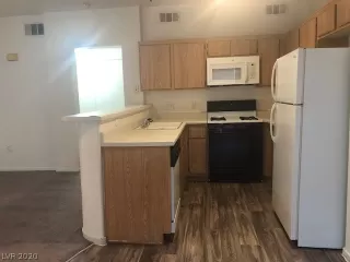 Photo #2: 2216640 Listing