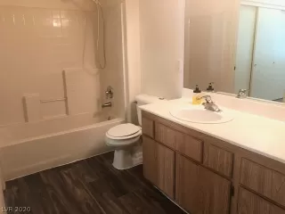 Photo #5: 2216640 Listing