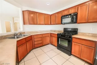 Photo #3: 2216664 Listing 