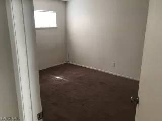 Photo #4: 2216680 Listing