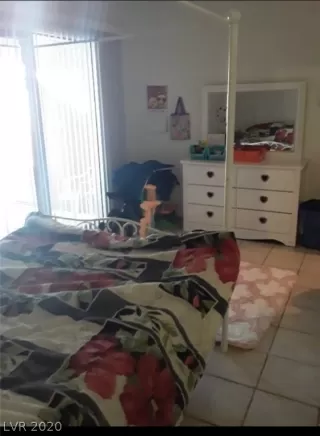 Photo #5: 2216704 Listing