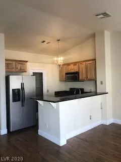 Photo #2: 2216709 Listing 