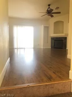 Photo #4: 2216709 Listing 