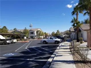 Photo #4: 2216721 Listing