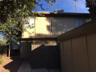 Photo #1: 2216722 Listing