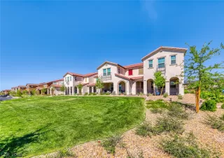 Photo #3: 2216748 Listing 