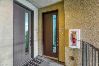 Photo #4: 2216772 Listing