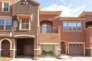 Photo #4: 2216821 Listing