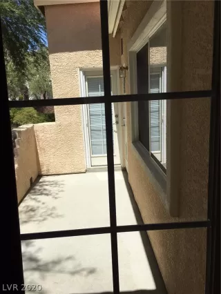 Photo #5: 2216828 Listing 