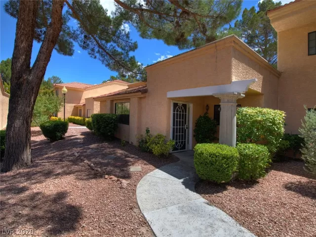 MLS: 2216842 Condo For Sale