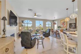 Photo #3: 2216853 Listing 