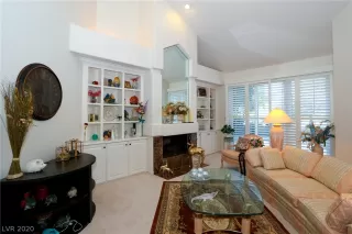 Photo #2: 2216876 Listing