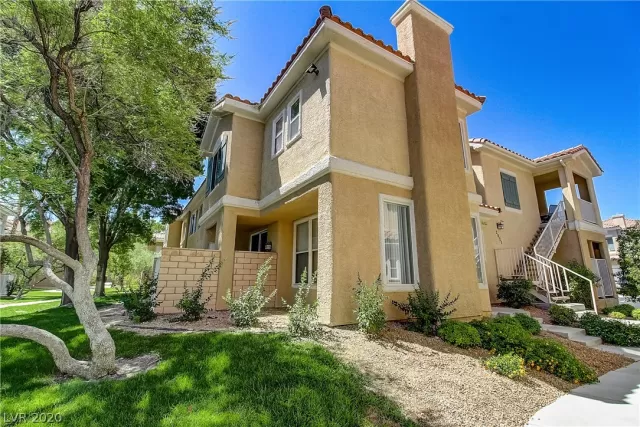 MLS: 2216882 Condo For Sale