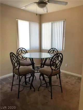 Photo #3: 2216904 Listing