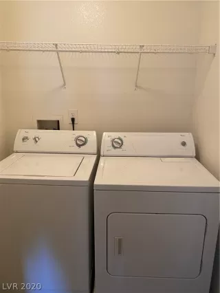 Photo #3: 2216918 Listing 