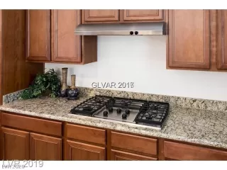 Photo #5: 2216919 Listing 