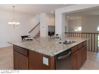 Photo #6: 2216919 Listing 