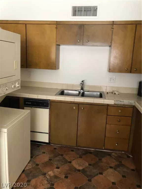 MLS: 2216943 Condo For Sale