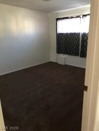 Photo #6: 2216943 Listing