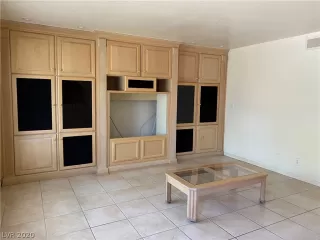 Photo #1: 2216975 Listing 