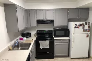 Photo #2: 2217055 Listing