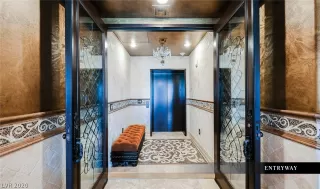 Photo #3: 2217060 Listing