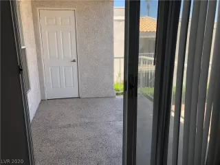 Photo #3: 2217098 Listing