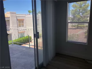 Photo #4: 2217098 Listing