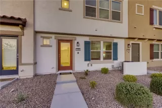 Photo #2: 2217154 Listing